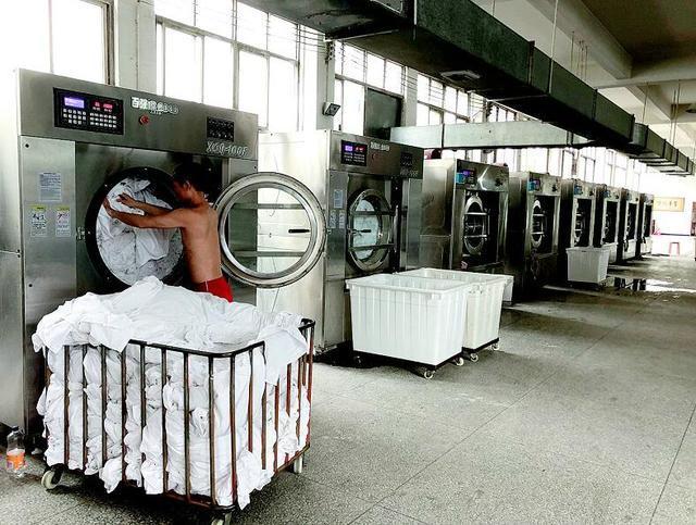 酒店衛(wèi)生危機(jī) 從武漢洗滌廠關(guān)?？创矄畏磸?fù)使用的監(jiān)管困境
